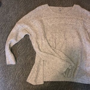 Cozy oversized grey sweater!